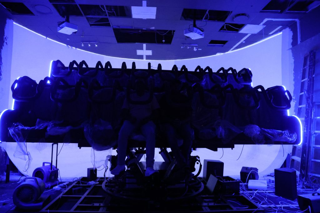 Sun City Flying Theater interior